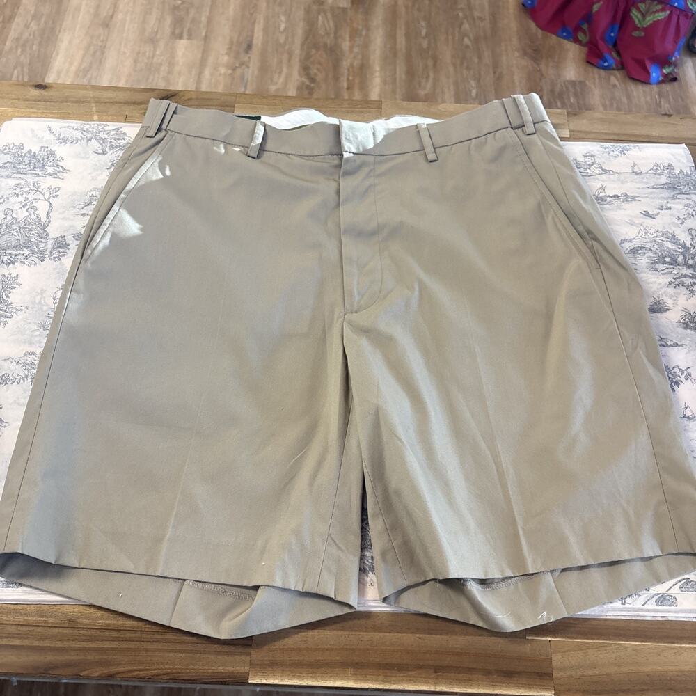 Men’s Khaki/Tan Orvis Poplin Comfort Waist Shorts Size 36